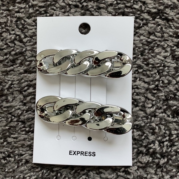 Express Chain Hair Clips - Picture 2 of 3